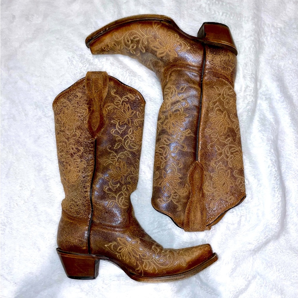Circle G, brown and tan cowboy boots, size 7.5, EUC